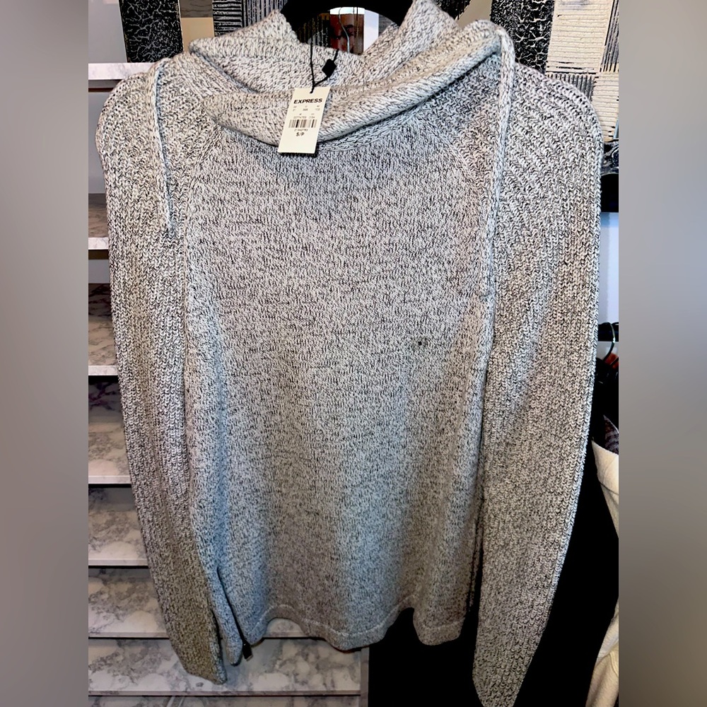 Express new with tags men’s size small sweater